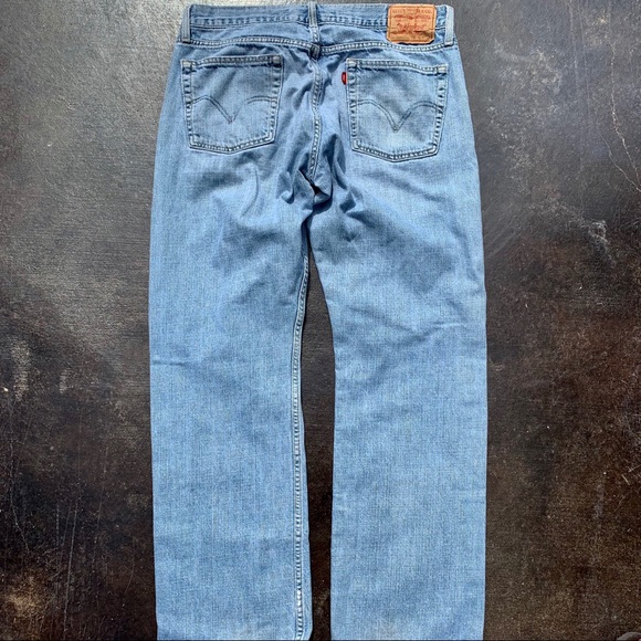 Levi’s 514–Nicely Worn Condition-Slim - Picture 2 of 8